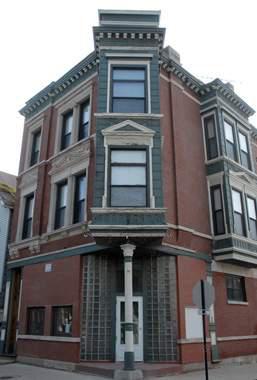 3255 N Greenview #2R, Chicago, IL 60657