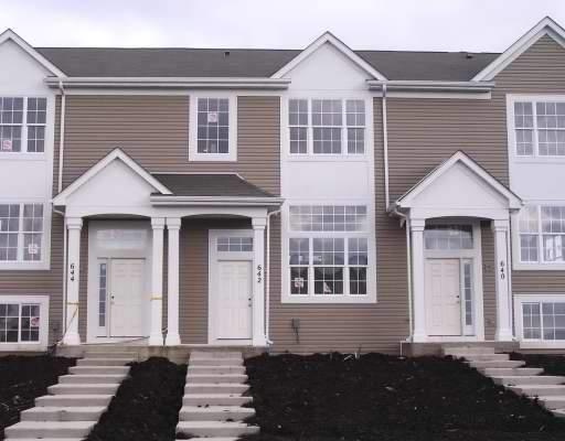 642 Spring Leaf Drive #2, Joliet, IL 60431