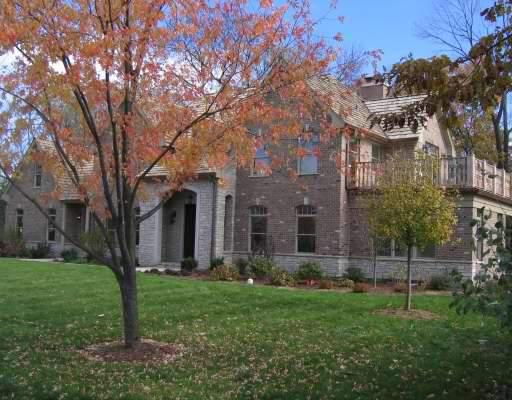 2121 N Sunset Ridge, Glenview, IL 60025
