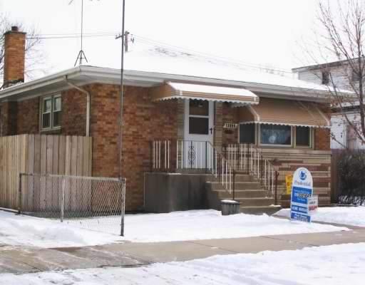 13225 S Carondolet Avenue, Chicago, IL 60633
