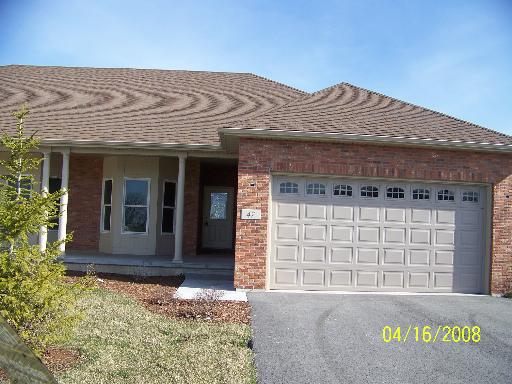 47 E South St., Cortland, IL 60112