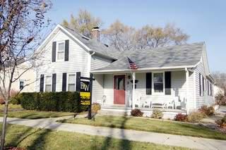 3 Adams, East Dundee, IL 60118