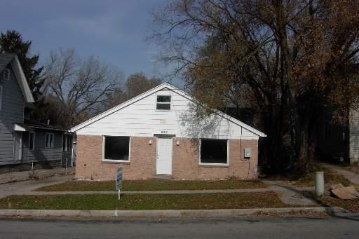 822 8th Ave, Rockford, IL 61104
