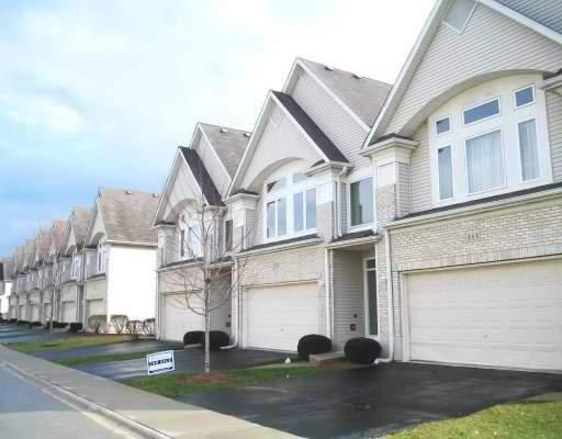 355 Aaron Lane, Bolingbrook, IL 60440
