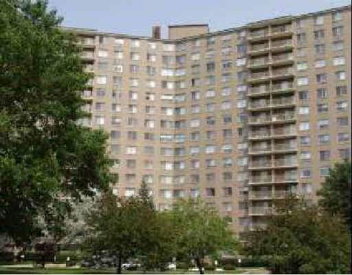 7061 N Kedzie #712, Chicago, IL 60645