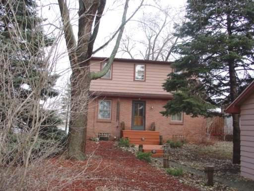 5213 Browns Beach Rd, Rockford, IL 61103
