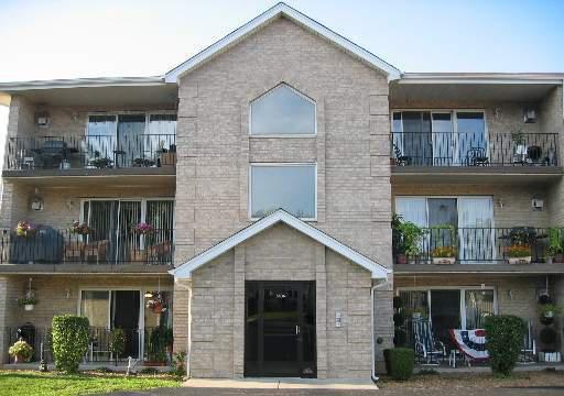 8836 Amelia Ct #2B, Justice, IL 60458