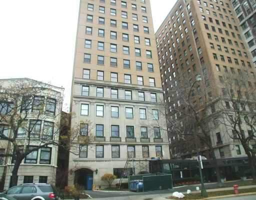 3730 N Lake Shore Drive #2B, Chicago, IL 60613