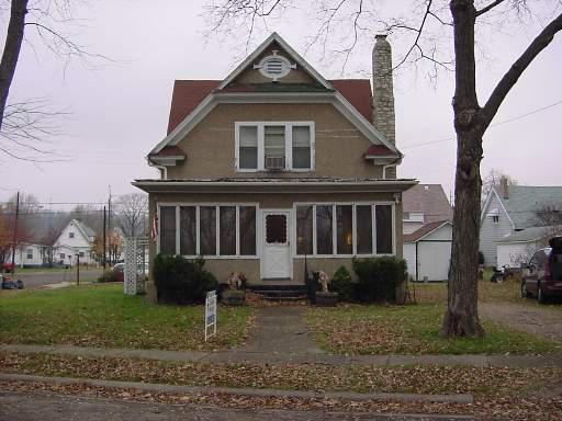 300 South St, Depue, IL 61322