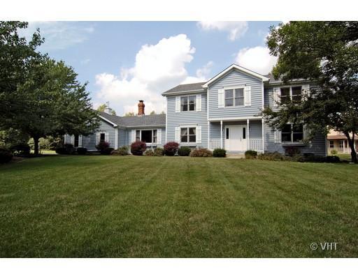 151 Deer Lane, Barrington, IL 60010