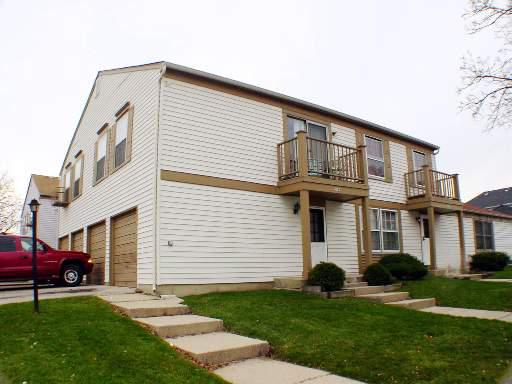 437 James Ct. #D, Glendale Heights, IL 60139