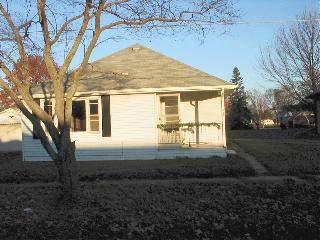 214 Sixth St., Standard, IL 61363