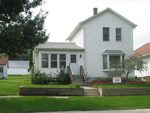 540 Woodward St., Beecher, IL 60401