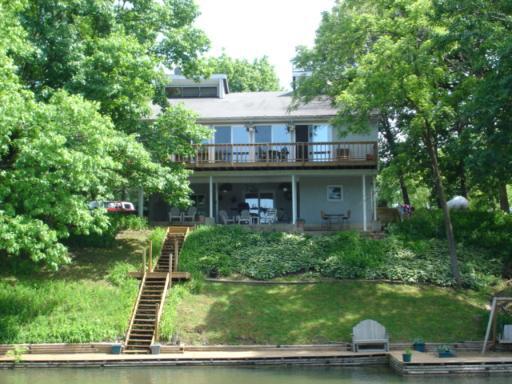 11 Maple Ct., Putnam, IL 61560
