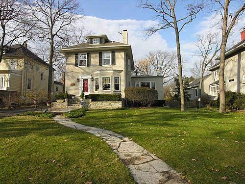 263 Woodlawn Ave., Winnetka, IL 60093