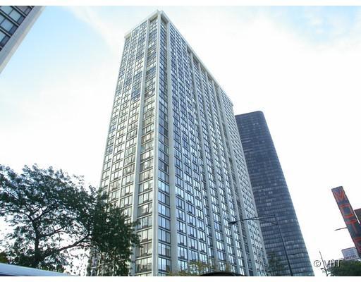 5455 N Sheridan Rd. #1702, Chicago, IL 60640