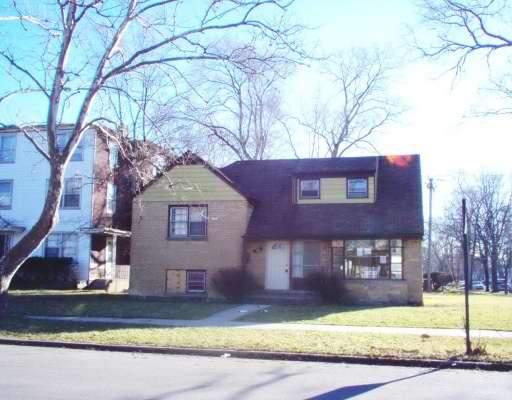 18 W 155th St., Harvey, IL 60426