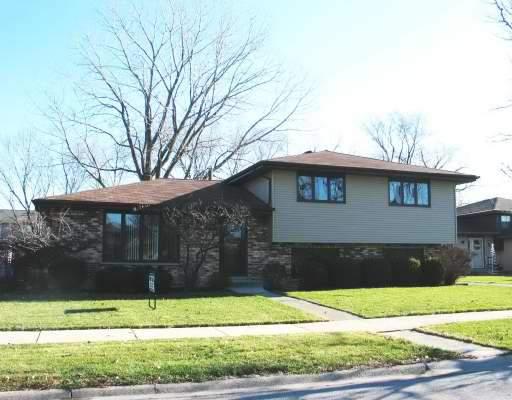 8131 Christeen Dr., Justice, IL 60458