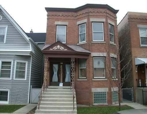 3237 N Leavitt St., Chicago, IL 60618