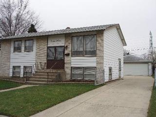 709 Sandy Ln., Des Plaines, IL 60016