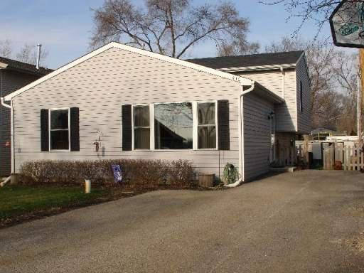 410 W Riverside Dr., Lakemoor, IL 60051