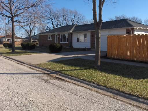 9000 S 49th Ave., Oak Lawn, IL 60453