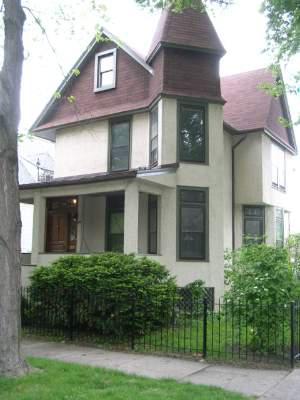 2100 W Giddings Ave., Chicago, IL 60625