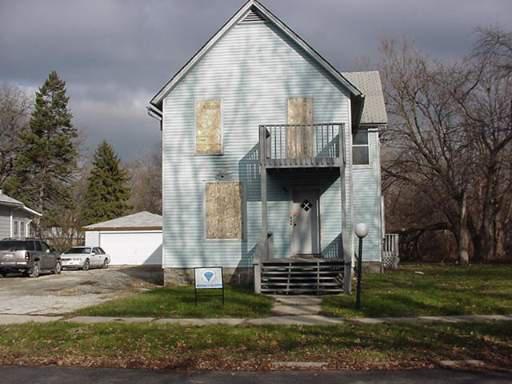 339 Calumet Blvd., Harvey, IL 60426