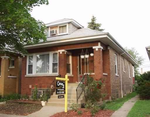 5414 N Luna Ave., Chicago, IL 60630
