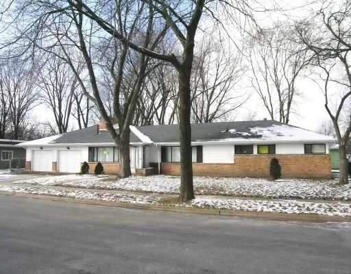 2 W Rocket Cir., Park Forest, IL 60466
