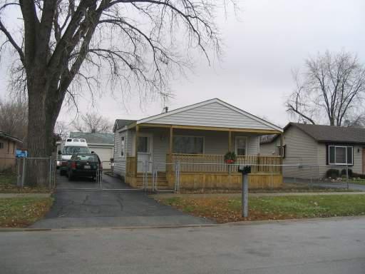 7024 W 74th St., Nottingham Park, IL 60638
