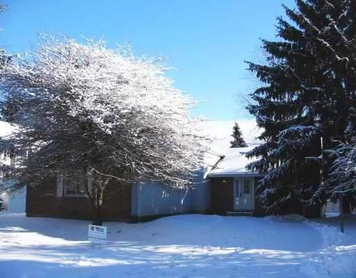4907 Carriage Dr., Gurnee, IL 60031