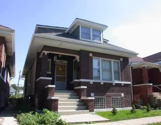 2229 S Highland Ave., Berwyn, IL 60402