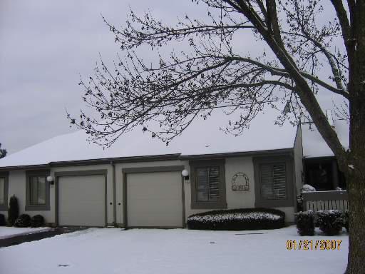 114 Honeysuckle Ct. #122, Rolling Meadows, IL 60008