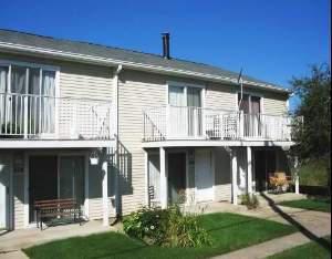 316 Meadow Green Ln., Round Lake, IL 60073