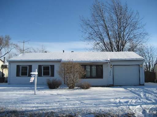 305 Macon Ave., Romeoville, IL 60446