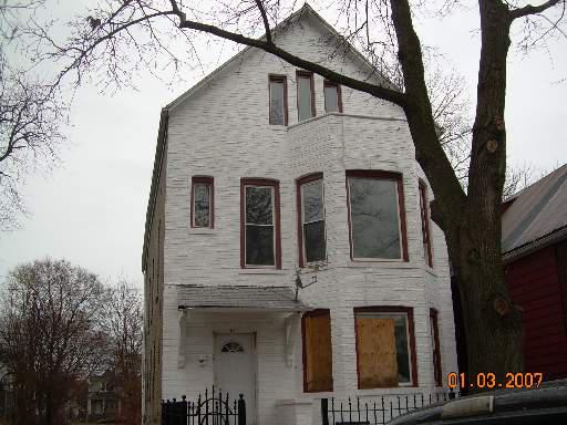 8109 S Muskegon Ave., Chicago, IL 60617