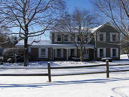 1690 S Ridge Rd., Lake Forest, IL 60045