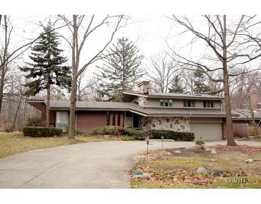 707 W Montrose Ave. #2E, Chicago, IL 60613