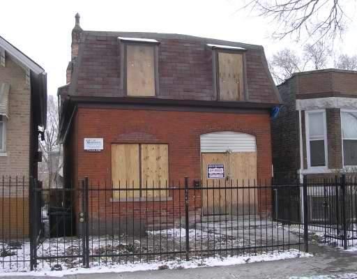 727 N Springfield Ave., Chicago, IL 60624