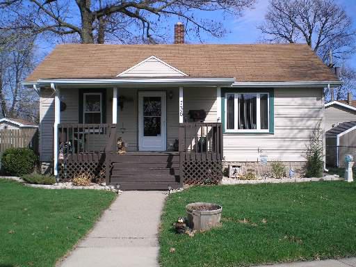 736 N River Dr., Kankakee, IL 60901