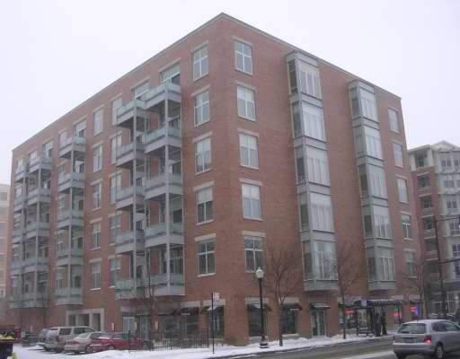 949 W Madison St. #304, Chicago, IL 60607