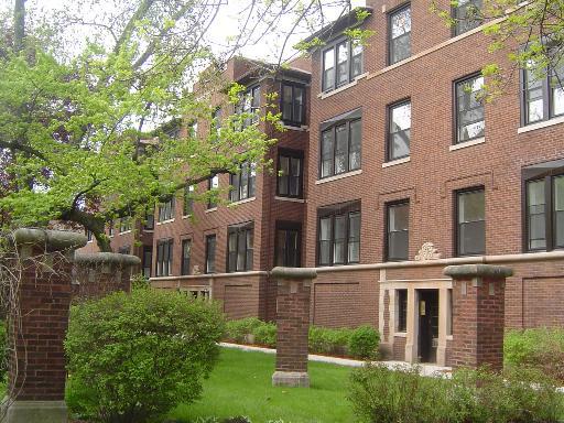 1445 W Greenleaf Ave. #2S, Chicago, IL 60626
