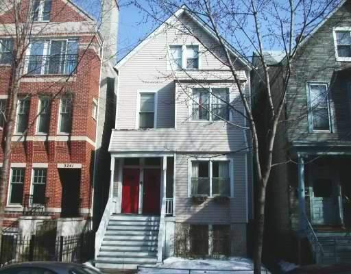 3239 N Seminary Ave., Chicago, IL 60657