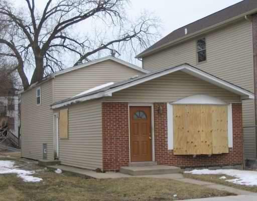 6921 S Woodlawn Ave., Chicago, IL 60637