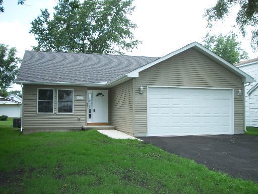 1227 Commercial St., Sycamore, IL 60178
