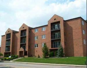 6550 W Gunnison #403, Harwood Heights, IL 60706