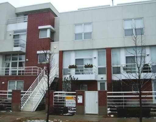2946 N Hermitage Ave., Chicago, IL 60657