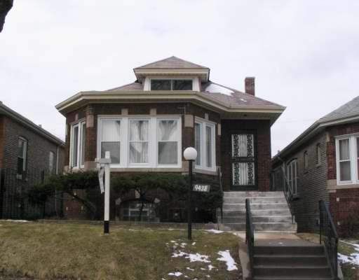 9438 S Eberhart Ave., Chicago, IL 60619
