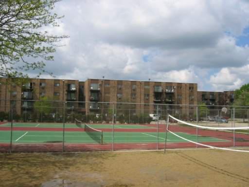 8894 Knight Ave. #308, Des Plaines, IL 60016